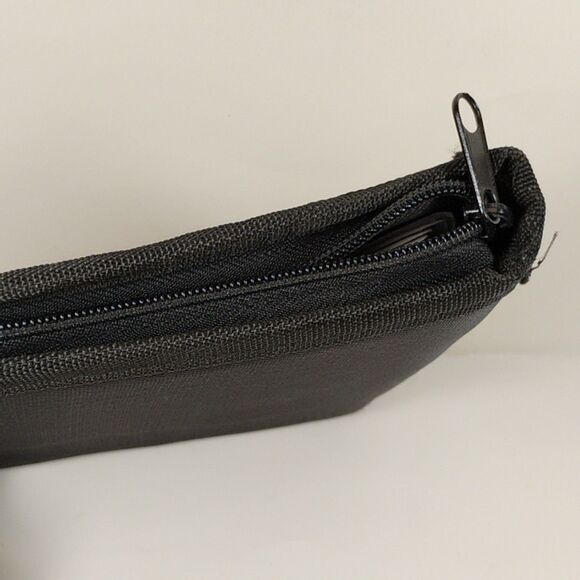 CD Case Holder Organizer 24 CDs Nylon Zippered Black Storage Travel Carry - Picture 5 of 6